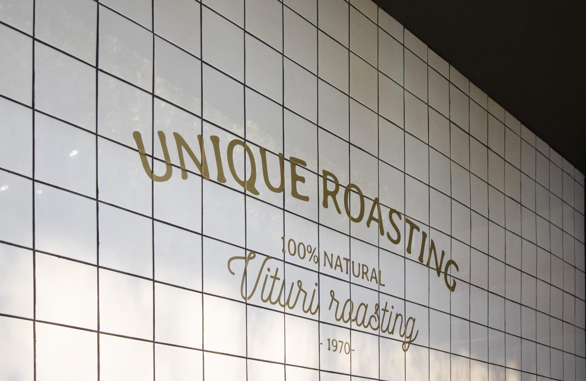 Typography for the wall in Vituri store